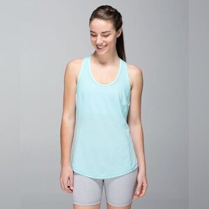 Lululemon Runner Up Tank
Heathered Aquamarine / Aquamarine